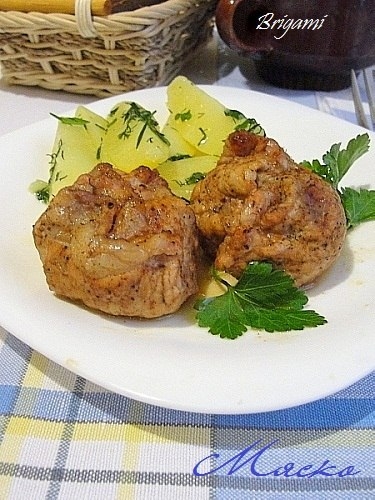 Сочные мешочки из свинины Сочные мешочки из свинины