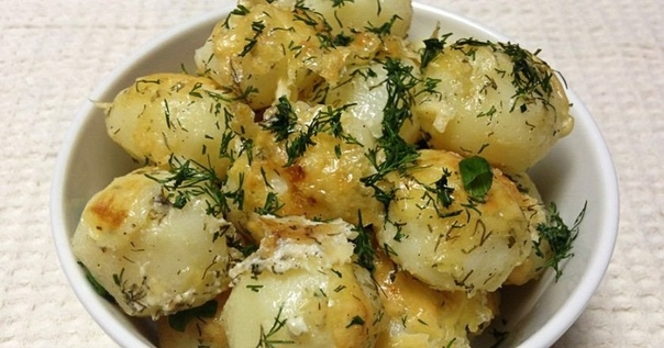 Молодой картофель в духовке Молодой картофель в духовке