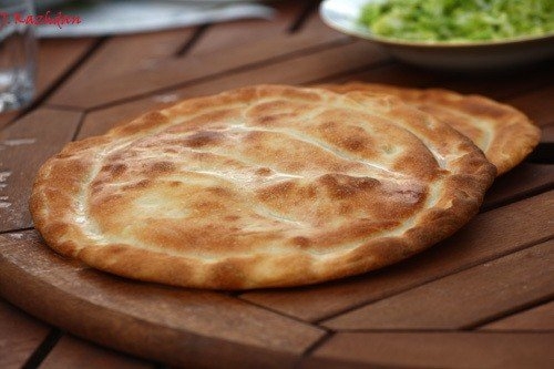 Лаваш с сыром и зеленью Лаваш с сыром и зеленью