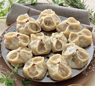 Манты с бараниной и тыквой в пароварке Манты с бараниной и тыквой в пароварке
