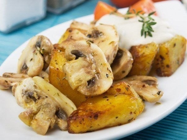 Простое жаркое с грибами