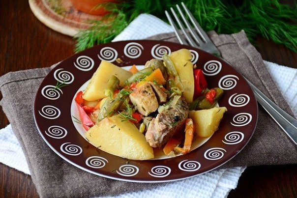 Мясное рагу в горшочке Мясное рагу в горшочке