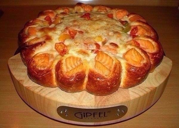 Красивый рыбный пирог Красивый рыбный пирог
