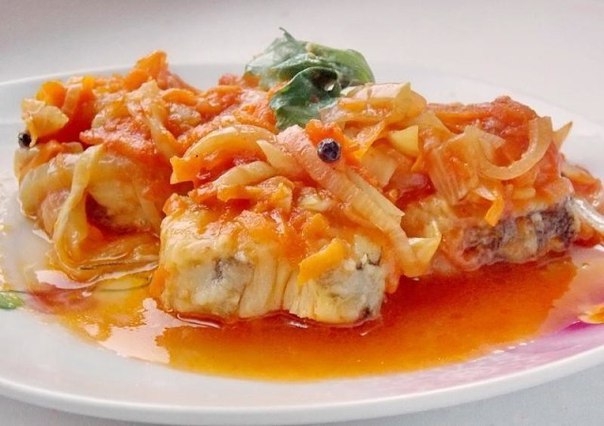 Рыбка под маринадом очень вкусное блюдо, рыба может быть любая, в нашем случае минтай. Рыба приготов Рыбка под маринадом очень вкусное блюдо, рыба может быть любая, в нашем случае минтай. Рыба приготов