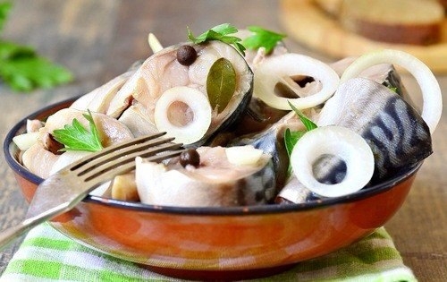 Маринованная скумбрия в домашних условиях Маринованная скумбрия в домашних условиях