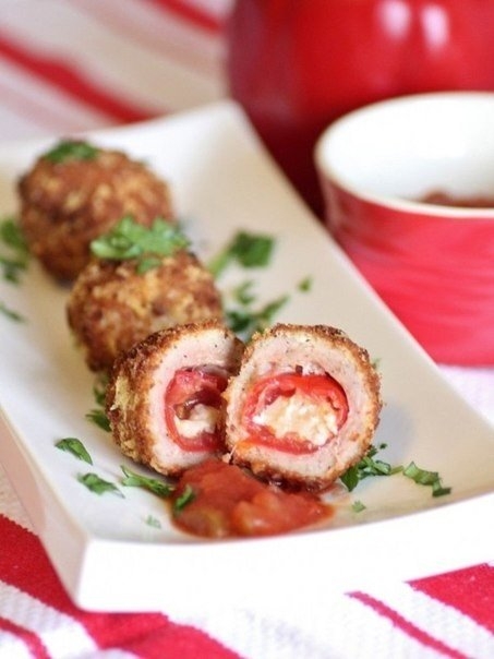 Мясные шарики с черри и горгонзолой Мясные шарики с черри и горгонзолой