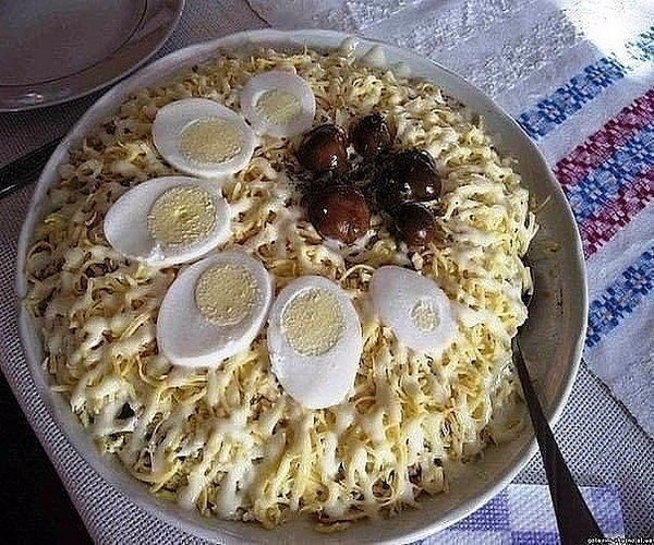 25 рецептов салата с сыром: