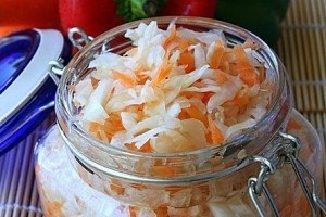 Солим капусту: 5 интересных рецептов Солим капусту: 5 интересных рецептов