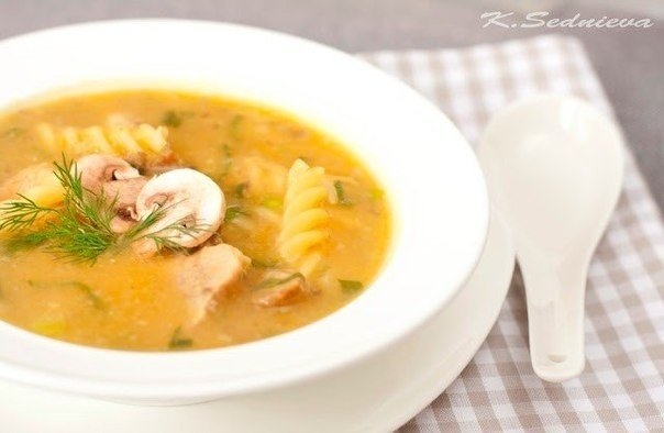 Тыквенно-грибной суп с макаронами Тыквенно-грибной суп с макаронами