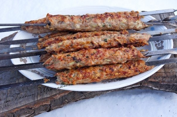Куриный люля-кебаба на мангале