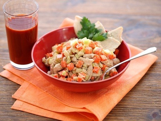Салат из индейки с овощами Салат из индейки с овощами