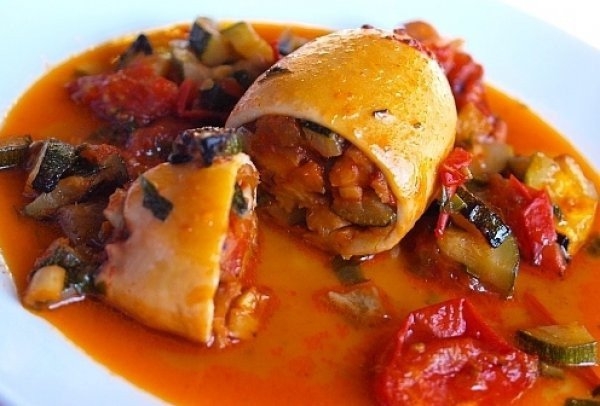 Кальмары, фаршированные овощами Кальмары, фаршированные овощами