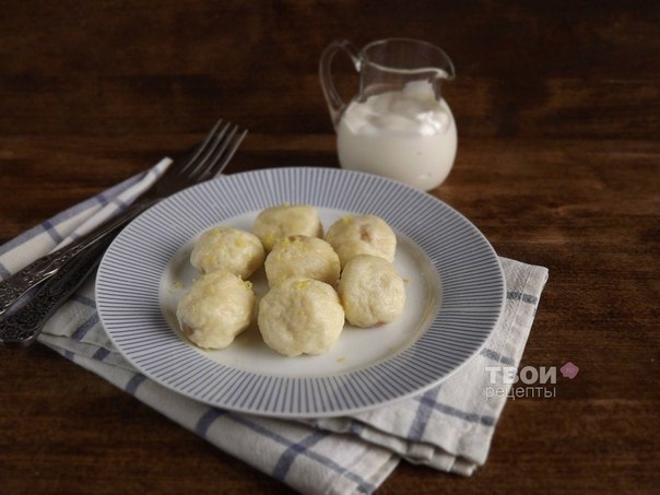 Творожные шарики с изюмом Творожные шарики с изюмом