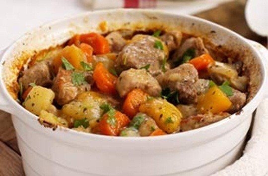 Мясо с овощами в духовке