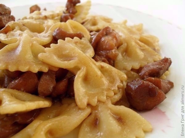 Паста фарфалле с курицей Паста фарфалле с курицей