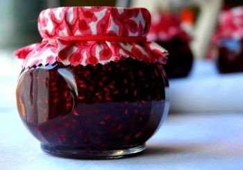 Варенье из малины с черной смородиной Варенье из малины с черной смородиной