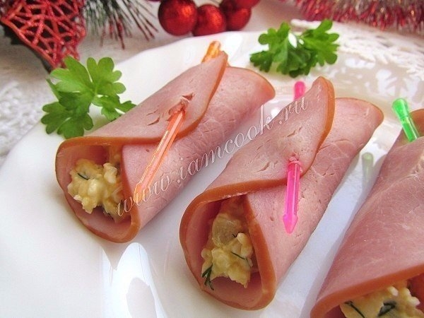Рулетики из ветчины с начинкой Рулетики из ветчины с начинкой