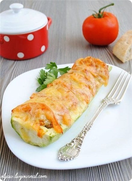 Лодочки из кабачков с мясом