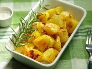 Запеченный картофель с ароматными травами