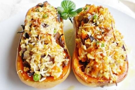 КАБАЧКИ, ФАРШИРОВАННЫЕ РИСОМ КАБАЧКИ, ФАРШИРОВАННЫЕ РИСОМ