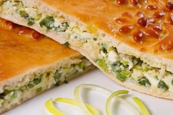 Быстрый (заливной) пирог с зелёным луком и яйцом. Быстрый (заливной) пирог с зелёным луком и яйцом.