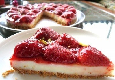 Десертный клубничный торт Десертный клубничный торт