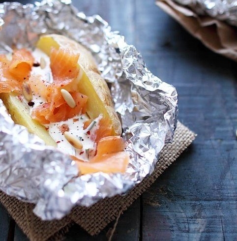 Запеченный картофель с лососем Запеченный картофель с лососем