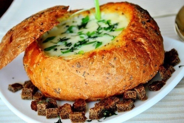 Картофельный суп-пюре в горшочках из хлеба Картофельный суп-пюре в горшочках из хлеба