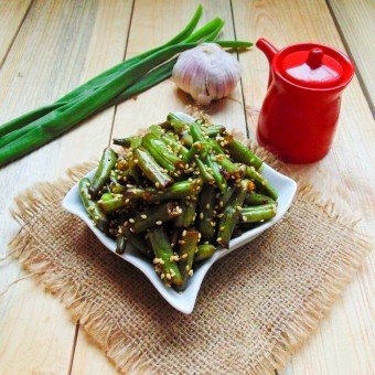 Фасоль с чесноком и соевым соусом