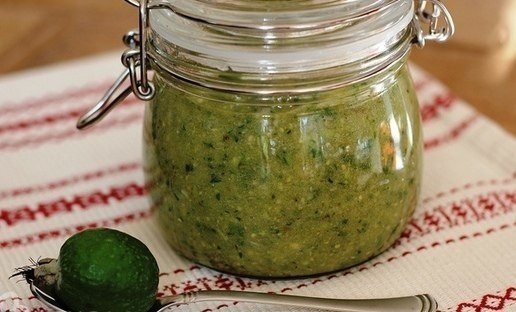 Свежее варенье из фейхоа с медом Свежее варенье из фейхоа с медом