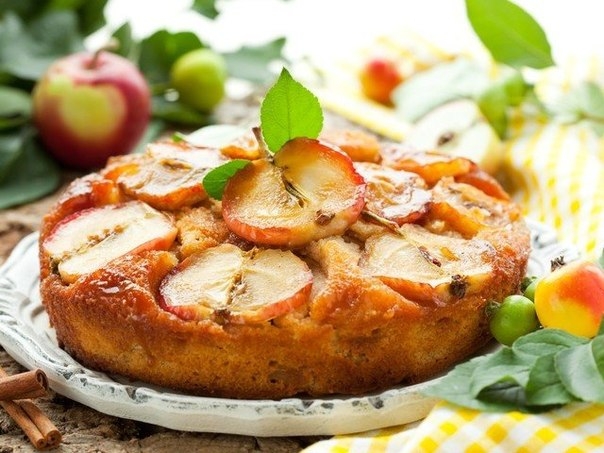 Шарлотка с яблоками для ленивых Шарлотка с яблоками для ленивых