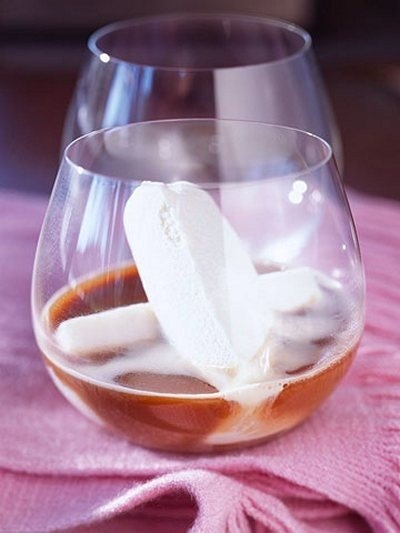 Анисовый кофе и мороженое Анисовый кофе и мороженое