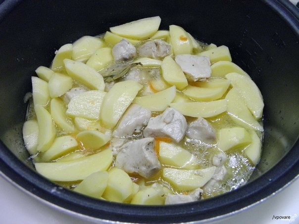 Куриная грудка с картошкой в мультиварке Куриная грудка с картошкой в мультиварке