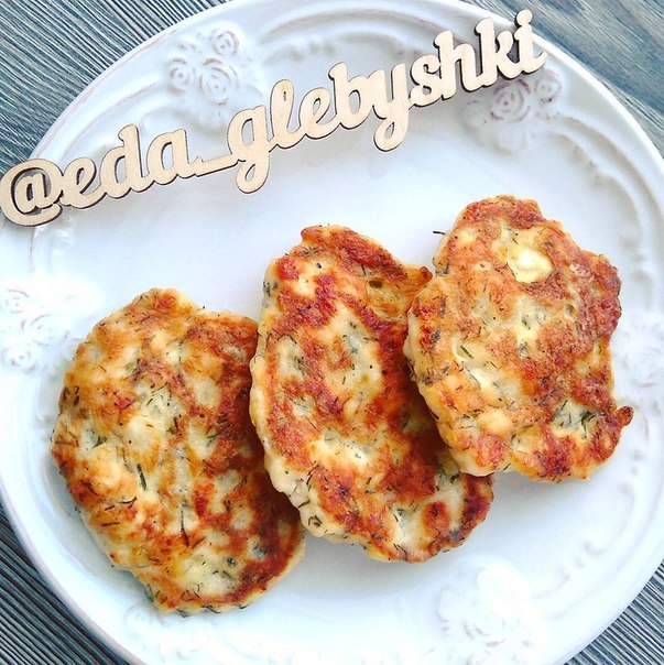 Куриные рубленые котлеты с сыром Куриные рубленые котлеты с сыром