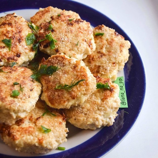 Нежные и вкусные куриные котлетки