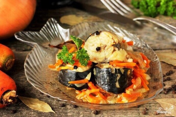 Тушеная скумбрия с луком и морковью - рыбный ужин! Тушеная скумбрия с луком и морковью - рыбный ужин!