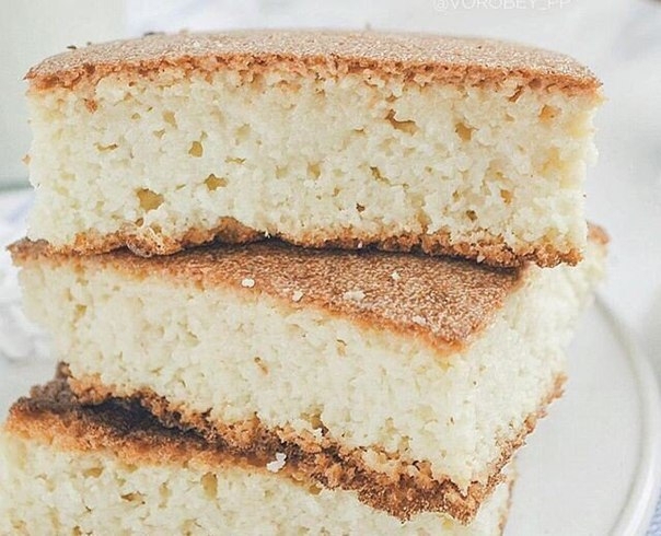 На завтрак - вкуснейший манник, пропитанный молоком! На завтрак - вкуснейший манник, пропитанный молоком!