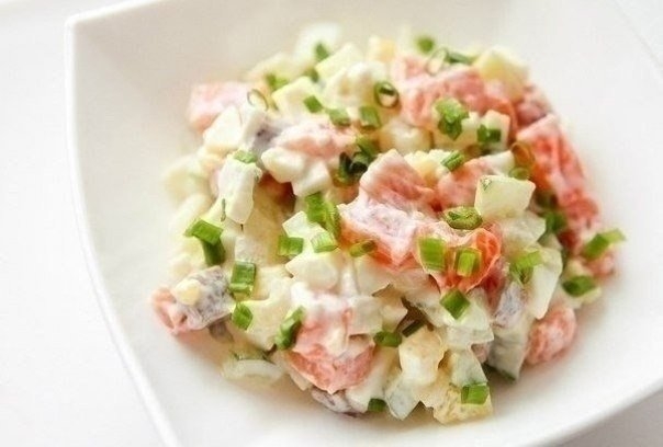 Очень вкусный и простой салатик на Новый год! Очень вкусный и простой салатик на Новый год!