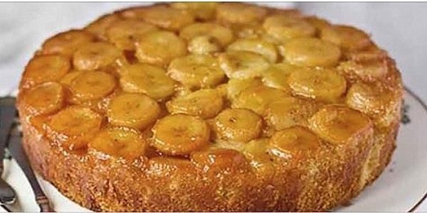 Вкусная банановая шарлотка удивит вас пышным ароматным тестом и невероятной начинкой. Вкусная банановая шарлотка удивит вас пышным ароматным тестом и невероятной начинкой.
