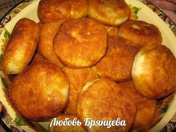 БЕЛЯШИ ПО-ДОМАШНЕМУ С КУРИНЫМ ФАРШЕМ БЕЛЯШИ ПО-ДОМАШНЕМУ С КУРИНЫМ ФАРШЕМ