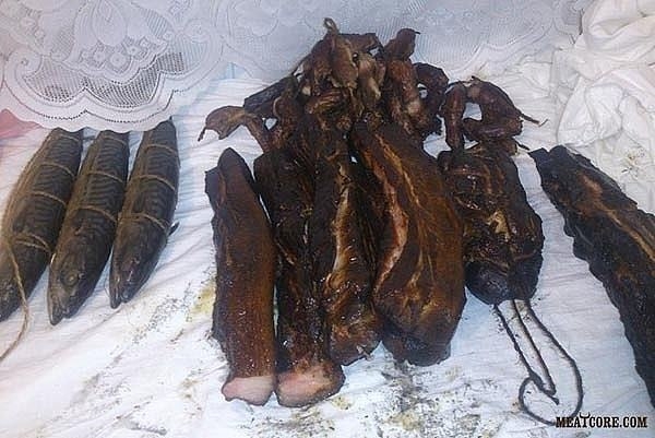 Рассол для копчения - это основа основ коптильного дела. Копченый аромат мяса всегда вызывает необык Рассол для копчения - это основа основ коптильного дела. Копченый аромат мяса всегда вызывает необык