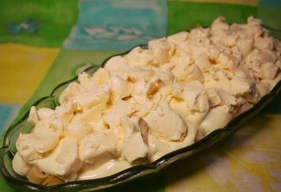 САЛАТ С ГРИБАМИ И СЫРОМ ИСКУШЕНИЕ САЛАТ С ГРИБАМИ И СЫРОМ ИСКУШЕНИЕ