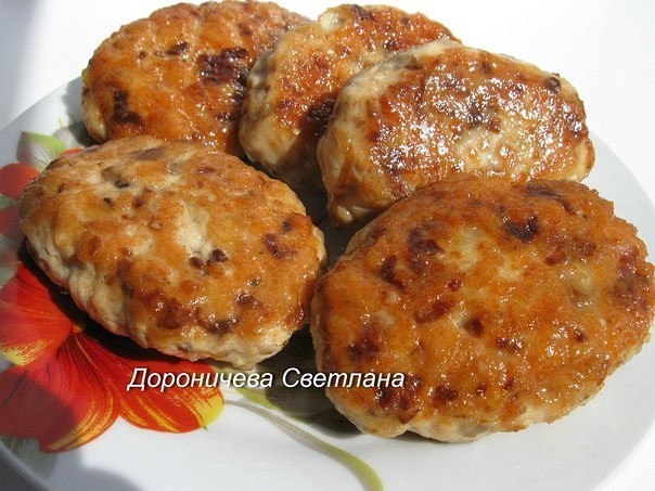 КОТЛЕТЫ КУРИНЫЕ РУБЛЕНЫЕ С ГРИБАМИ КОТЛЕТЫ КУРИНЫЕ РУБЛЕНЫЕ С ГРИБАМИ