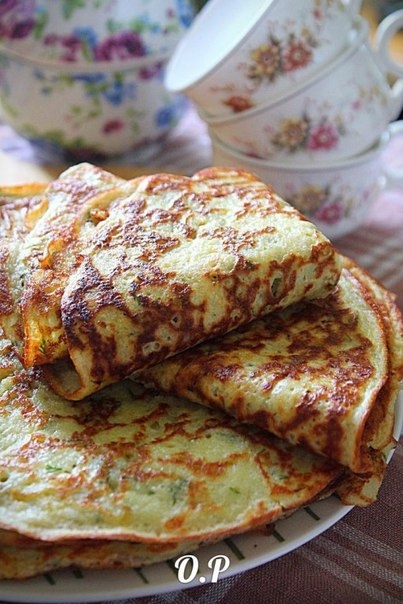 Кабачковые блины с сыром и зеленью Кабачковые блины с сыром и зеленью