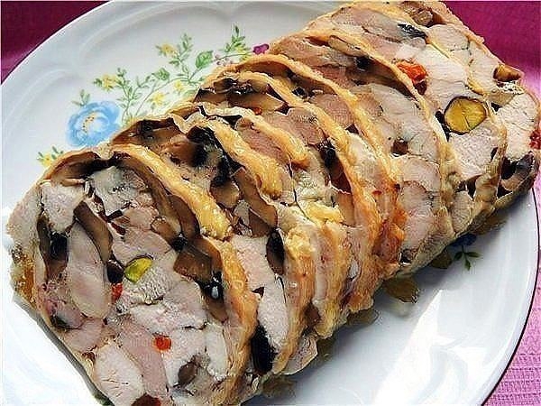 Куриный рулет «Праздничный». Вкусно до умопомрачения! Куриный рулет «Праздничный». Вкусно до умопомрачения!