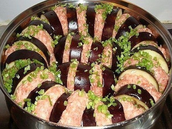 Баклажаны по-турецки — очень вкусное, необычное и аппетитное блюдо. Баклажаны по-турецки — очень вкусное, необычное и аппетитное блюдо.