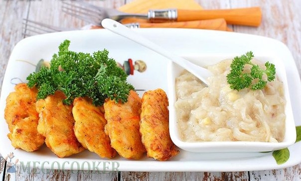 Золотистые куриные котлеты с морковью и луком Золотистые куриные котлеты с морковью и луком
