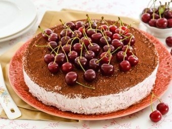 Творожно-ягодный торт(без выпечки). Творожно-ягодный торт(без выпечки).
