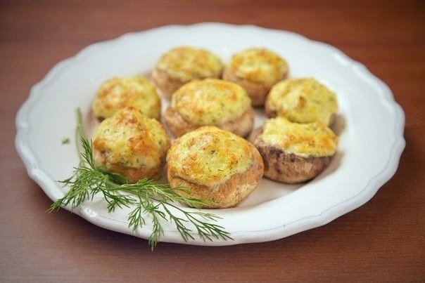 САМЫЕ ВКУСНЫЕ ФАРШИРОВАННЫЕ ШАМПИНЬОНЫ САМЫЕ ВКУСНЫЕ ФАРШИРОВАННЫЕ ШАМПИНЬОНЫ