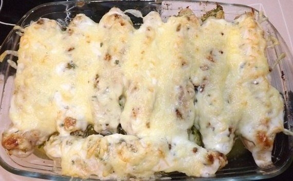 КУРИНЫЕ РУЛЕТИКИ СО СЛИВОЧНОЙ НАЧИНКОЙ КУРИНЫЕ РУЛЕТИКИ СО СЛИВОЧНОЙ НАЧИНКОЙ